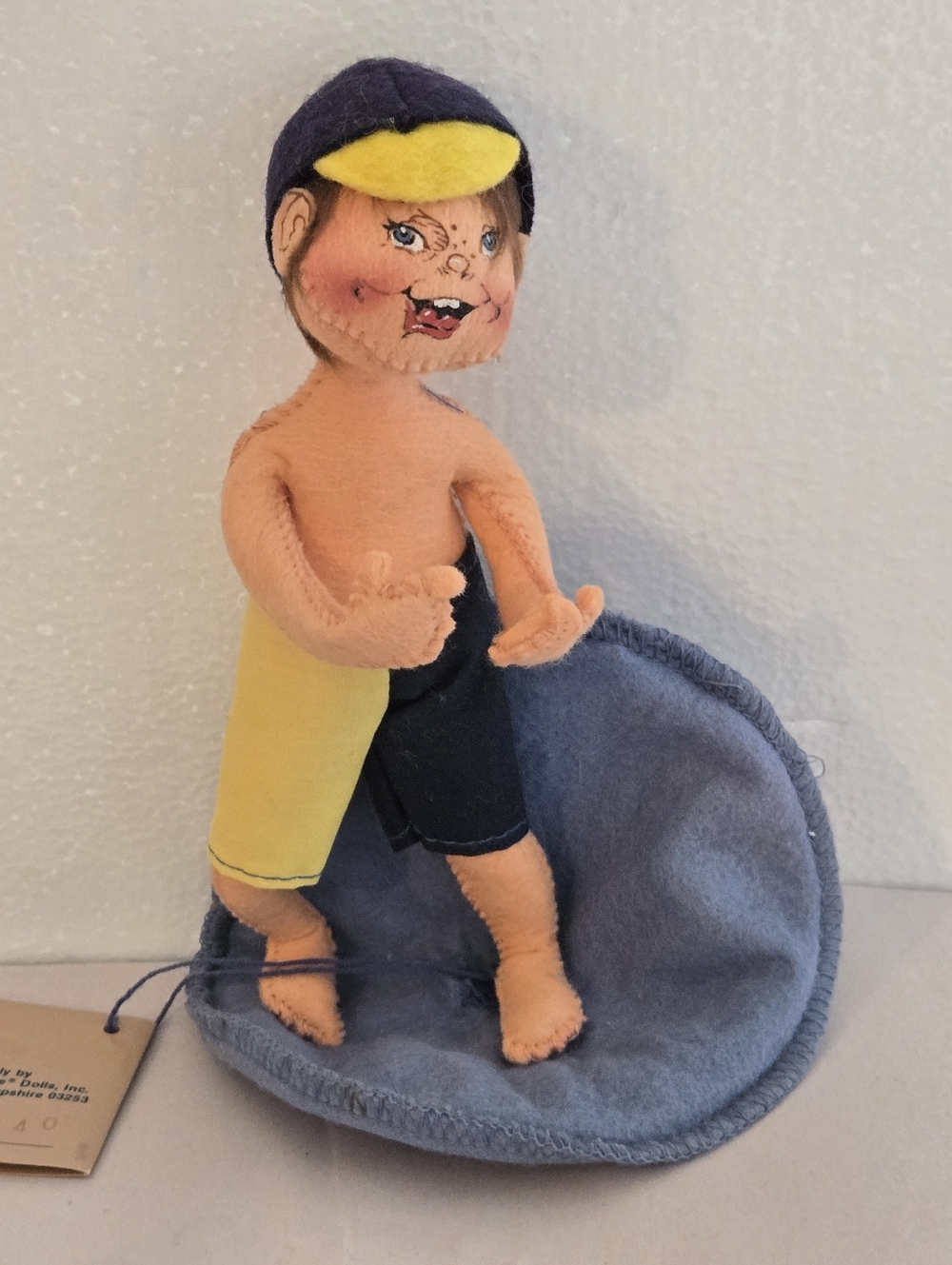 Annalee 7" Beach Kid Does Not Have His Boat